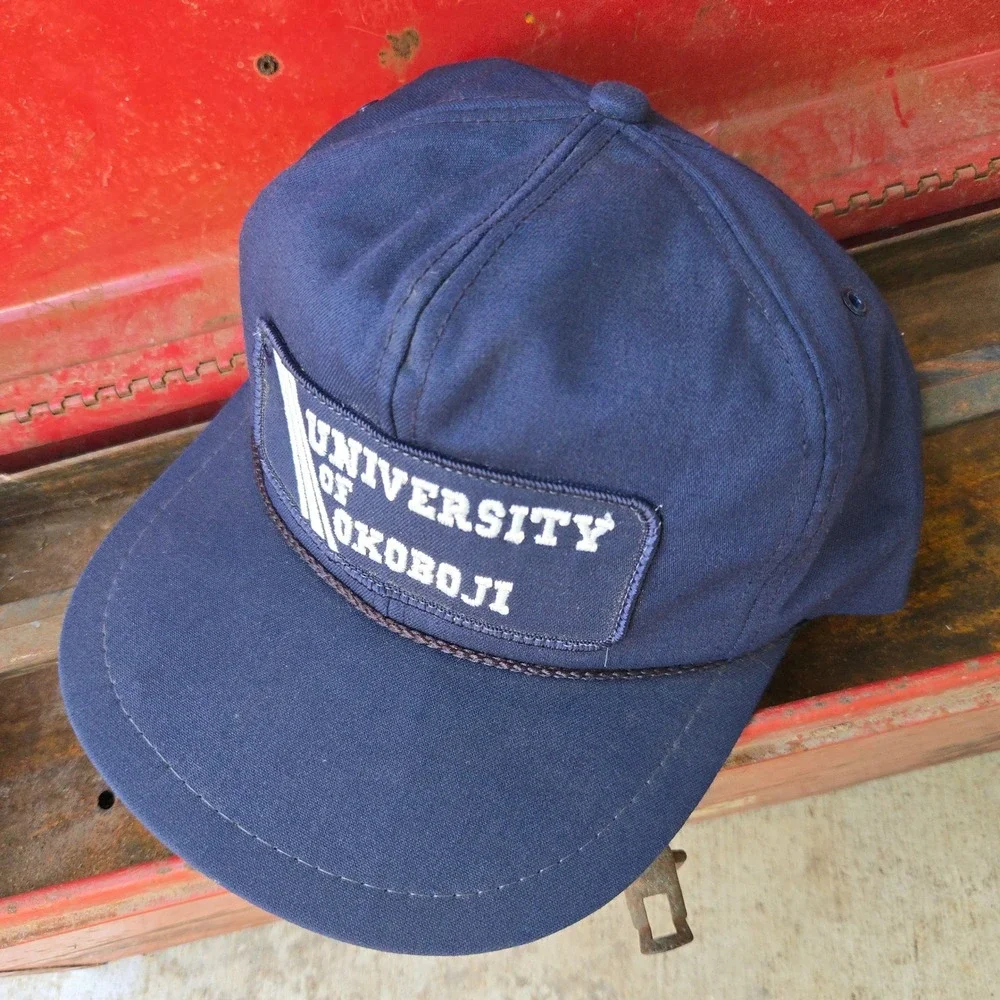VTG K-Brand University Of‎ Okoboji Hat Navy OSFM Leather Strap Golf Buckle USA
